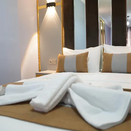 Taksim Maison *